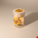  بستنی خشک کره‌ای (بر پایه کره لبنی) یکی از خاص‌ترین و خوش‌طعم‌ترین مدل‌های بستنی خشک است که با استفاده از کره لبنیات باکیفیت تهیه شده و طعمی غنی، لطیف و کره‌ای را به‌همراه بافتی ترد و سبک ارائه می‌دهد. این محصول با فرآیند خشک‌سازی پیشرفته (فریزدرای / خشک‌سازی کنترل‌شده) تولید شده و بدون نیاز به فریزر، تجربه‌ای متفاوت از بستنی‌های خامه‌ای را فراهم می‌کند.